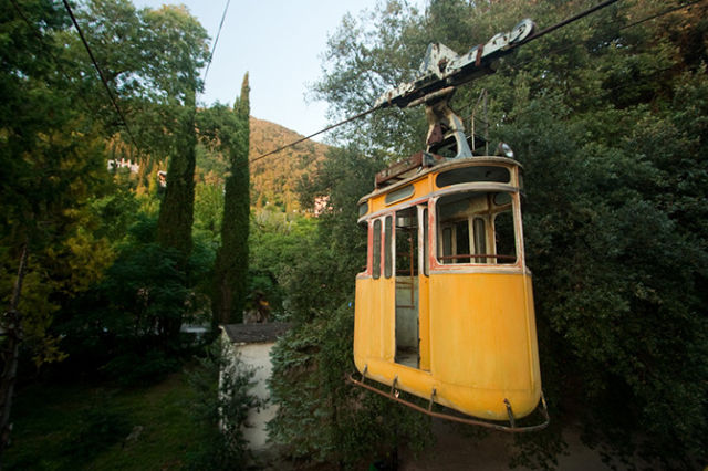 A Paradise That Became a Ghost Town (31 pics)