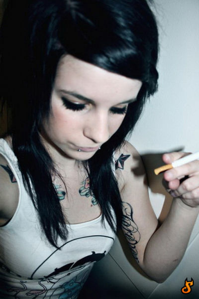 Emo Babes (71 pics)