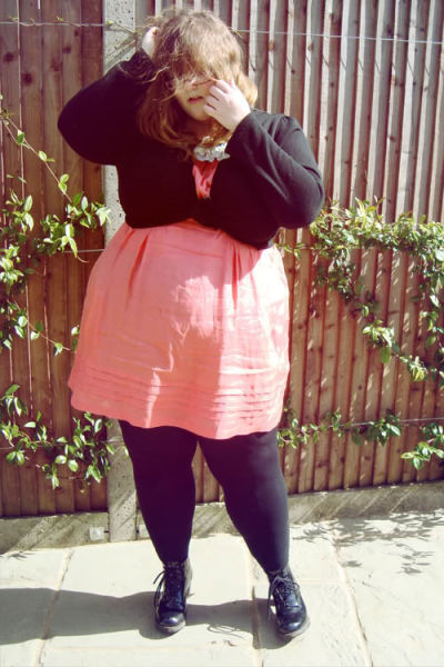 Stylish and Creative Plump Girl (36 pics)