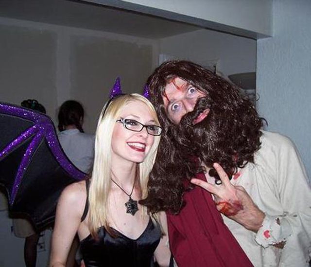 Jesus Partying With Super Hot Babes