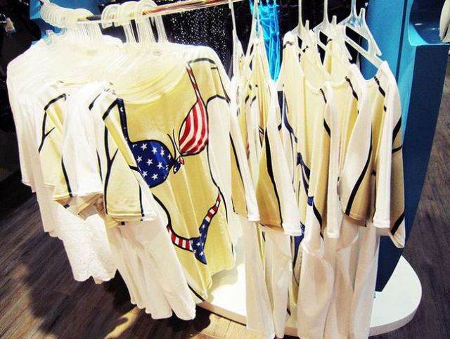 T-Shirts That Look Like a Bikini