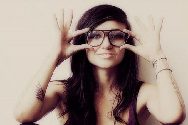 Cute Girls with Brown Eyes