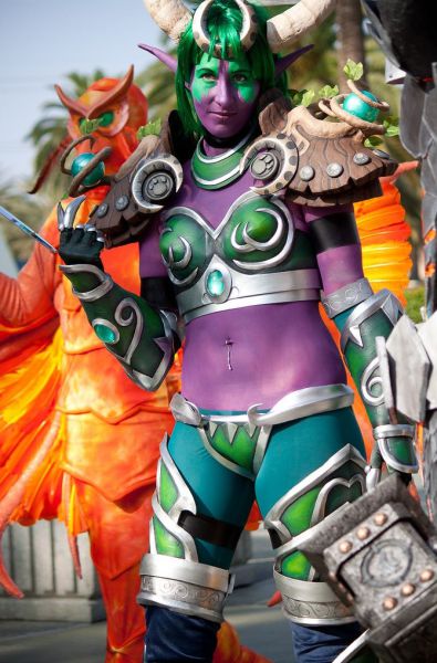 Most Attractive Geeky Girls in Costume from 2011