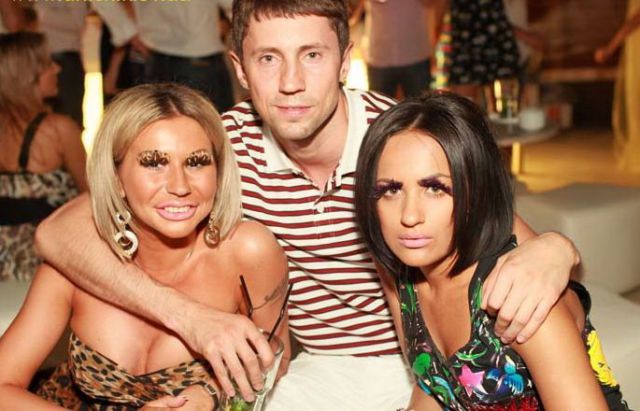 Silicone Lips Parade