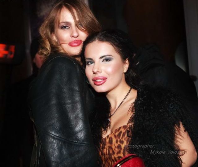 Silicone Lips Parade