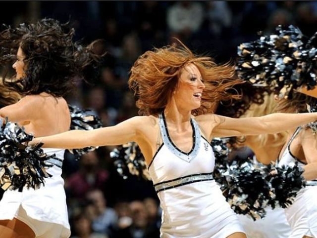 Spurs Cheerleaders Are Easy on the Eye