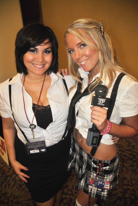 Costumed Cuties of Phoenix Comicon 2012