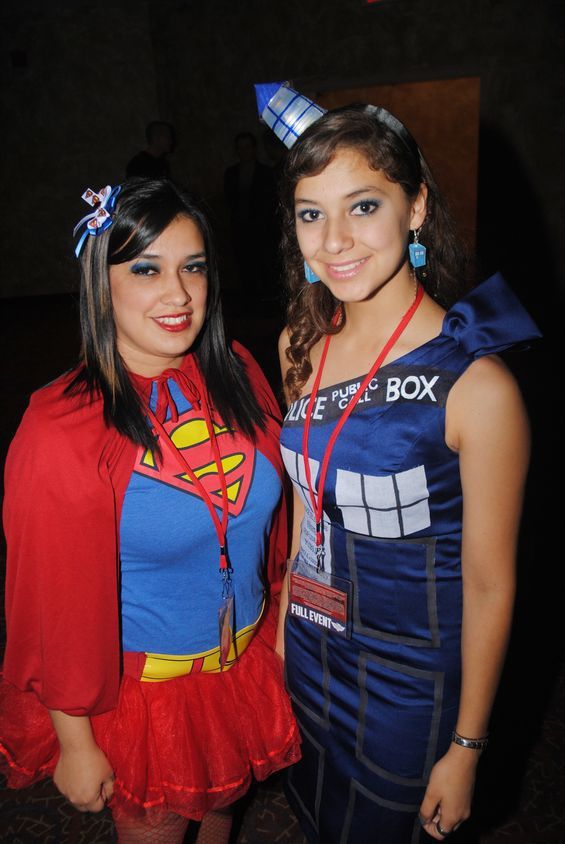 Costumed Cuties of Phoenix Comicon 2012