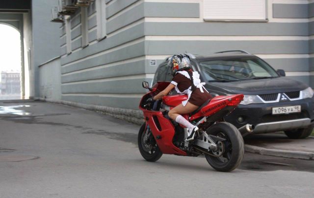 This Motorcycle Chick Is Really Steamy