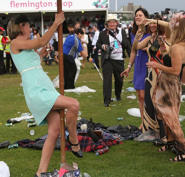 Melbourne Cup Chaos!