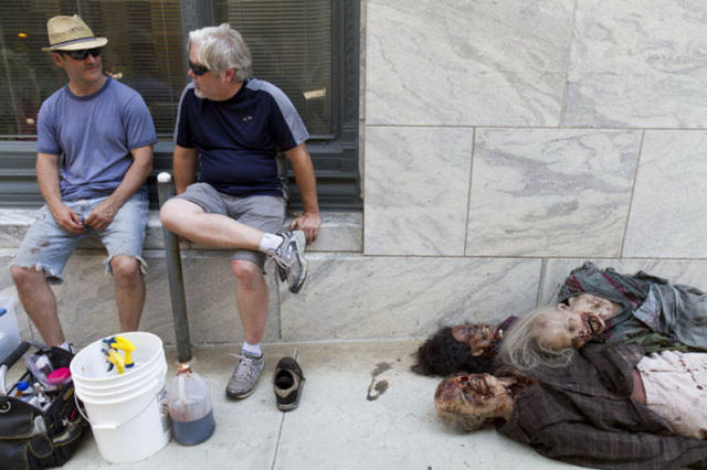 A Look Behind-the-scenes of “The Walking Dead”