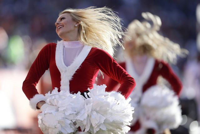 Cheerleading Snow Maidens Spread the Christmas Spirit