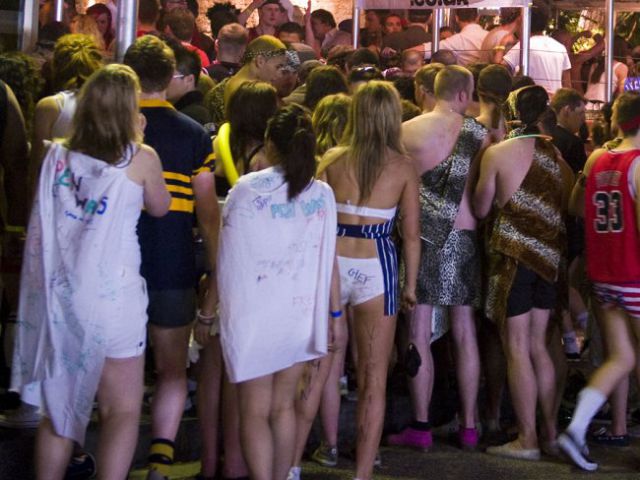 Party Hard the English Way