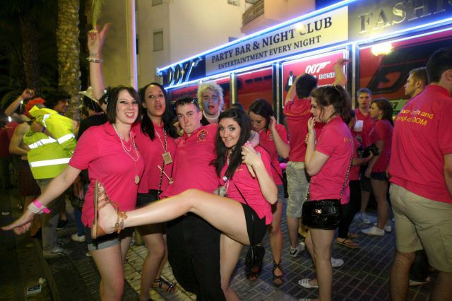 Party Hard the English Way