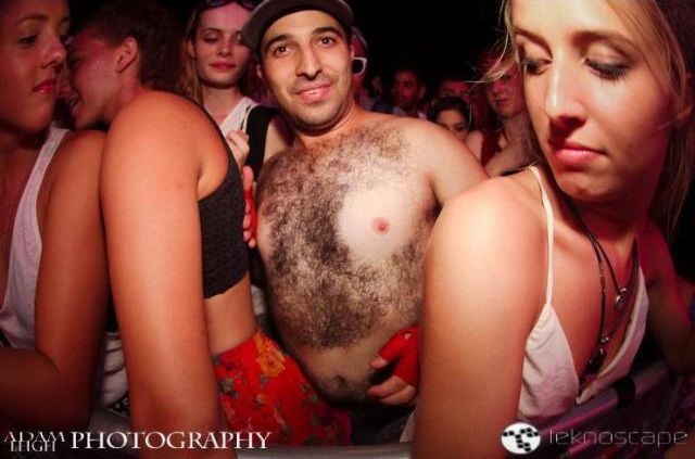 Painfully Awkward Nightclub Photos. Part 2
