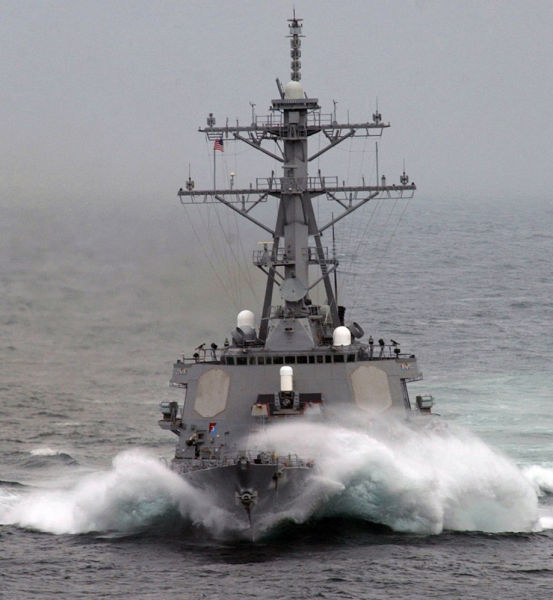 Great Photos of Navy Ships in the Middle of the Ocean