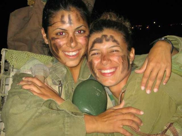 Some of the Hot Israeli Girls in Arms