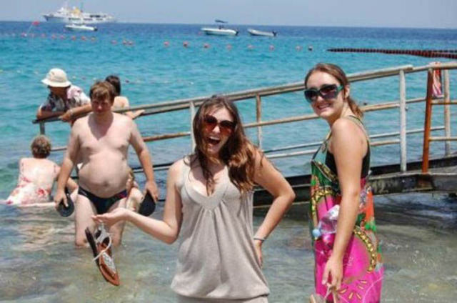 Weird Beachgoers That Will Totally Ruin Your Beach Day