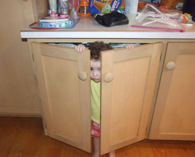 Kids That Totally Suck At Hide And Seek