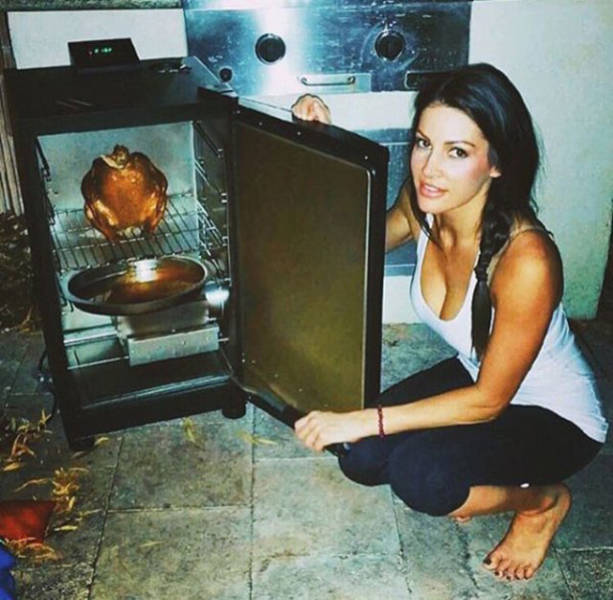 These Gals With BBQ Will Make You Drool