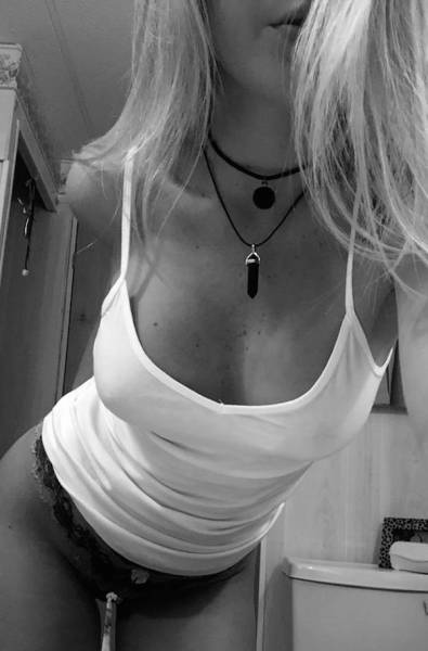 All Girls Should Go Bra-Free