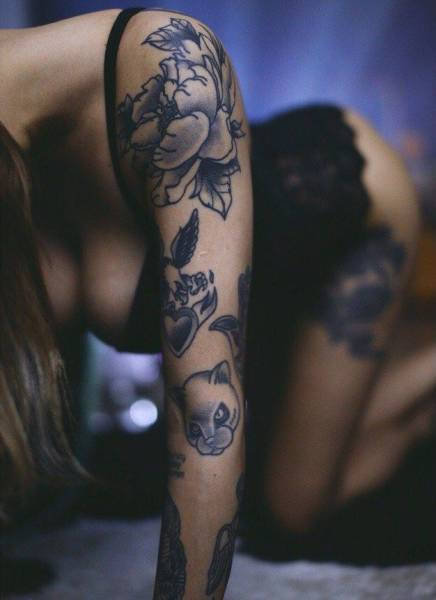 Sexy Girls Who Like Ink