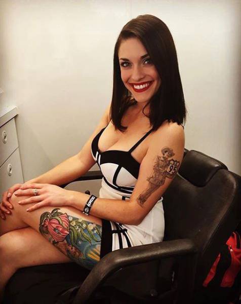 Sexy Girls Who Like Ink