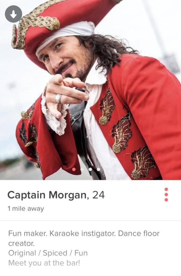 Hilarious And WTF Tinder Profiles