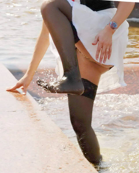 How Bridesmaid Stole The Spotlight At The Wedding