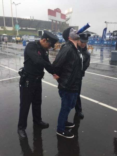 Drunk People Do So Many Stupid Things