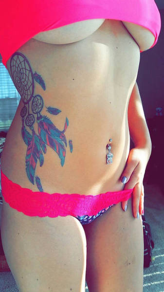 Get Ready For Some Tasty Underboob Pics