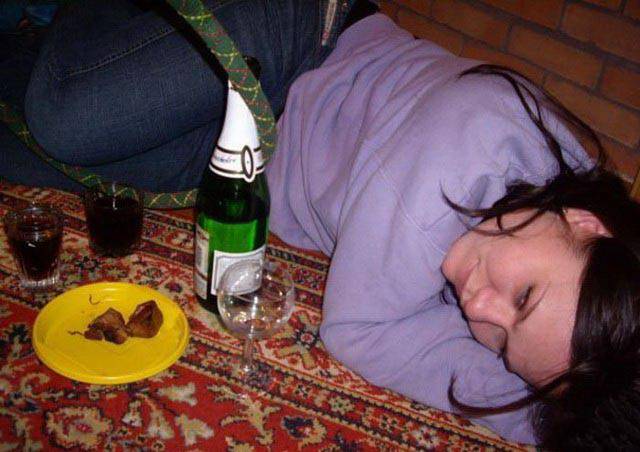 These Girls Announce Party Time!